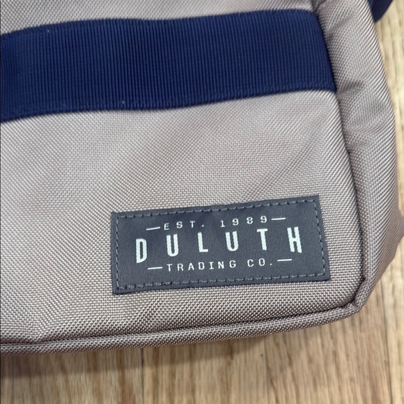 Duluth Trading Crossbody Bag Tan and Navy - Picture 2 of 5